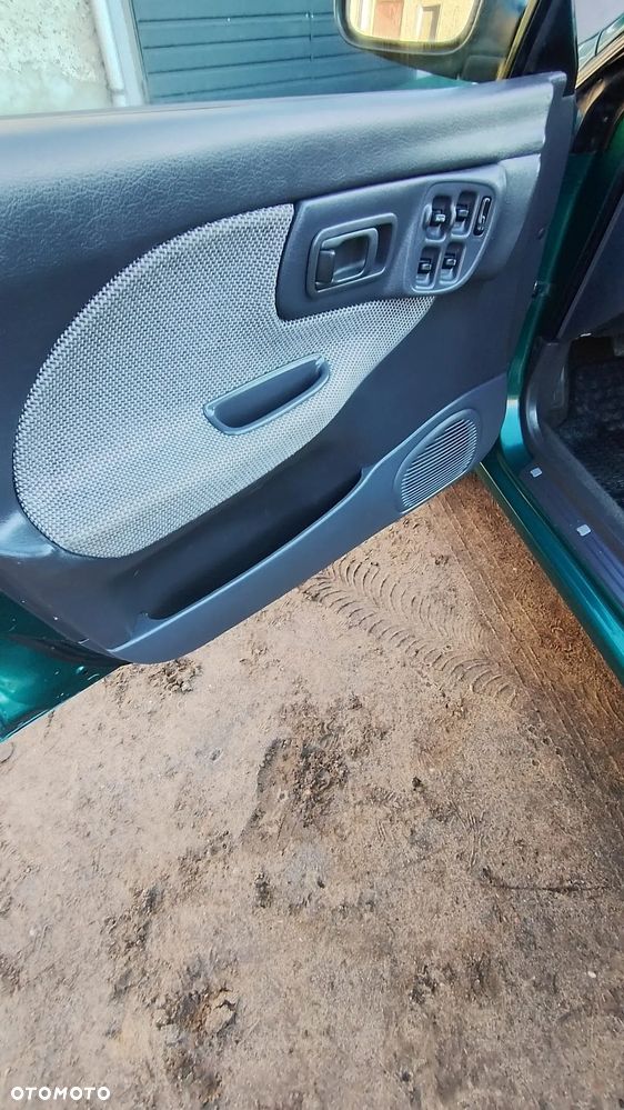 Subaru Impreza SW 2.0 GL Season - 18