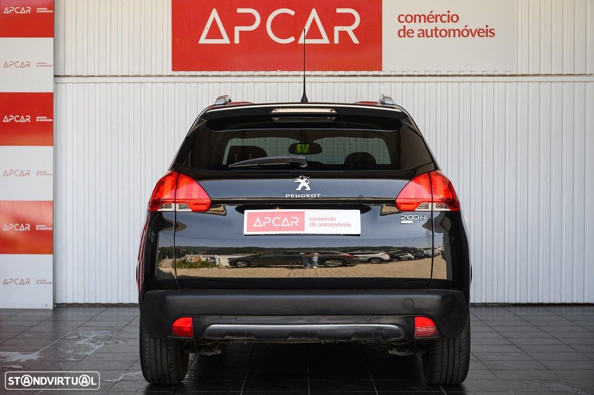 Peugeot 2008 1.6 e-HDi Allure - 4