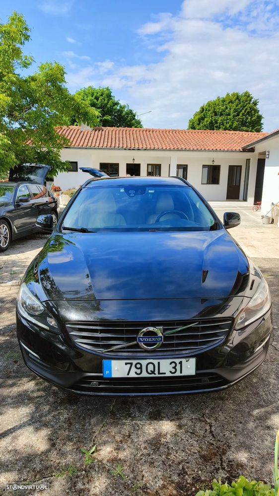 Volvo V60 2.0 D3 Momentum - 2