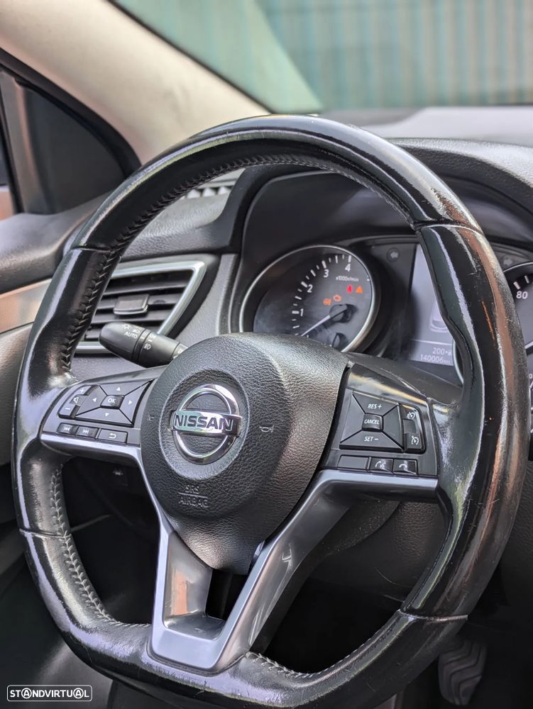 Nissan Qashqai 1.2 DIG-T N-Connecta Led - 18