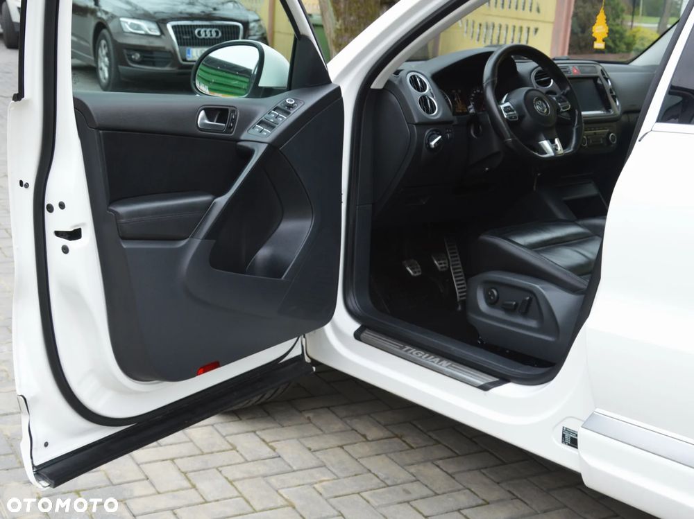 Volkswagen Tiguan - 16