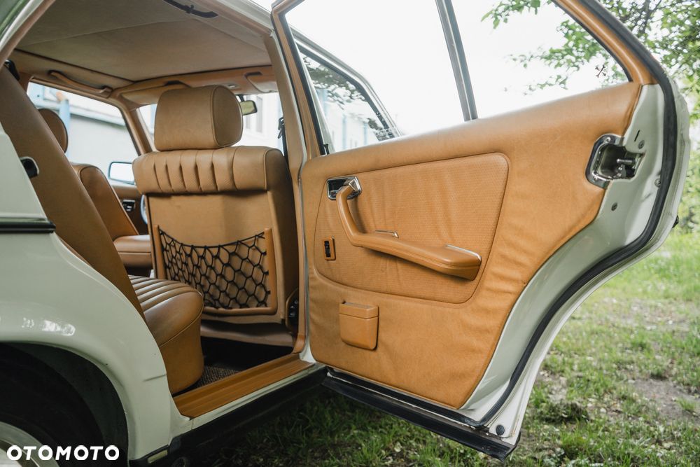 Mercedes-Benz W123 - 4