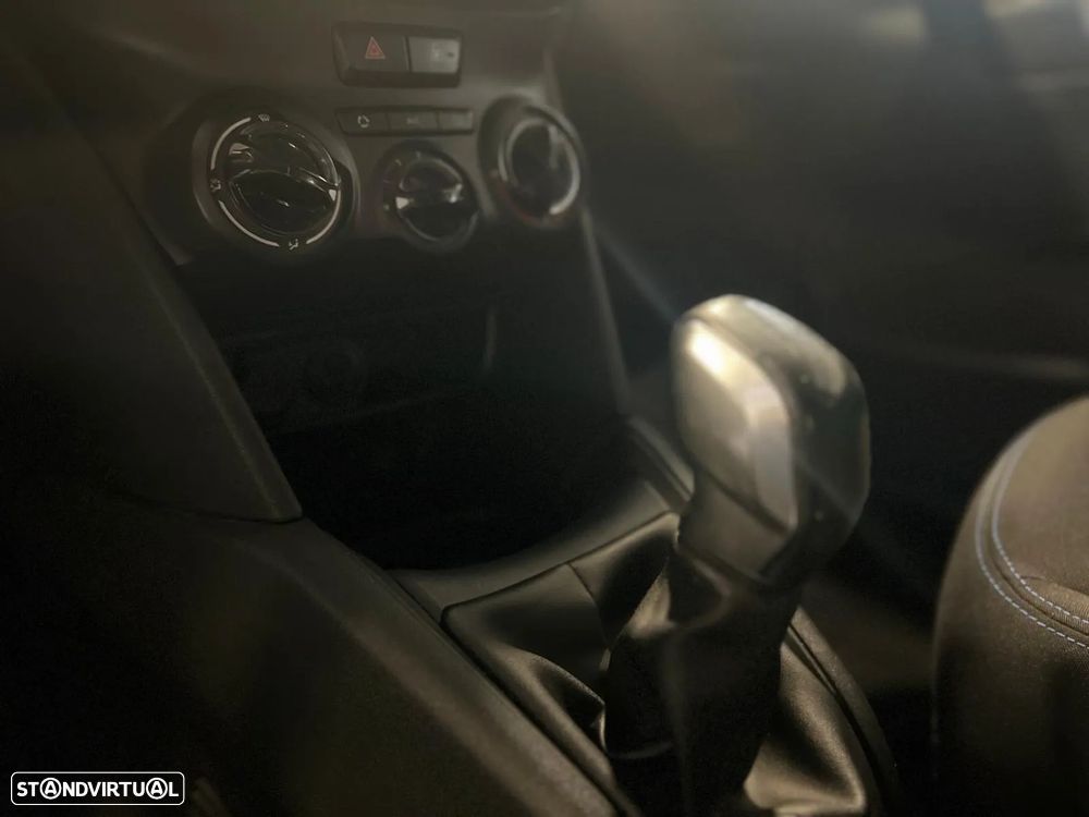 Peugeot 208 1.2 PureTech Style - 14