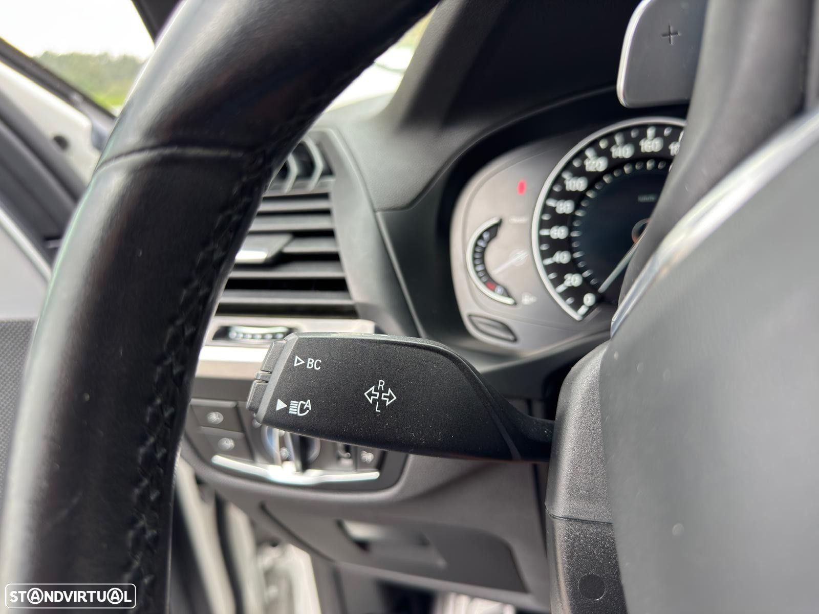BMW X3 20 d xDrive Line Luxury - 29