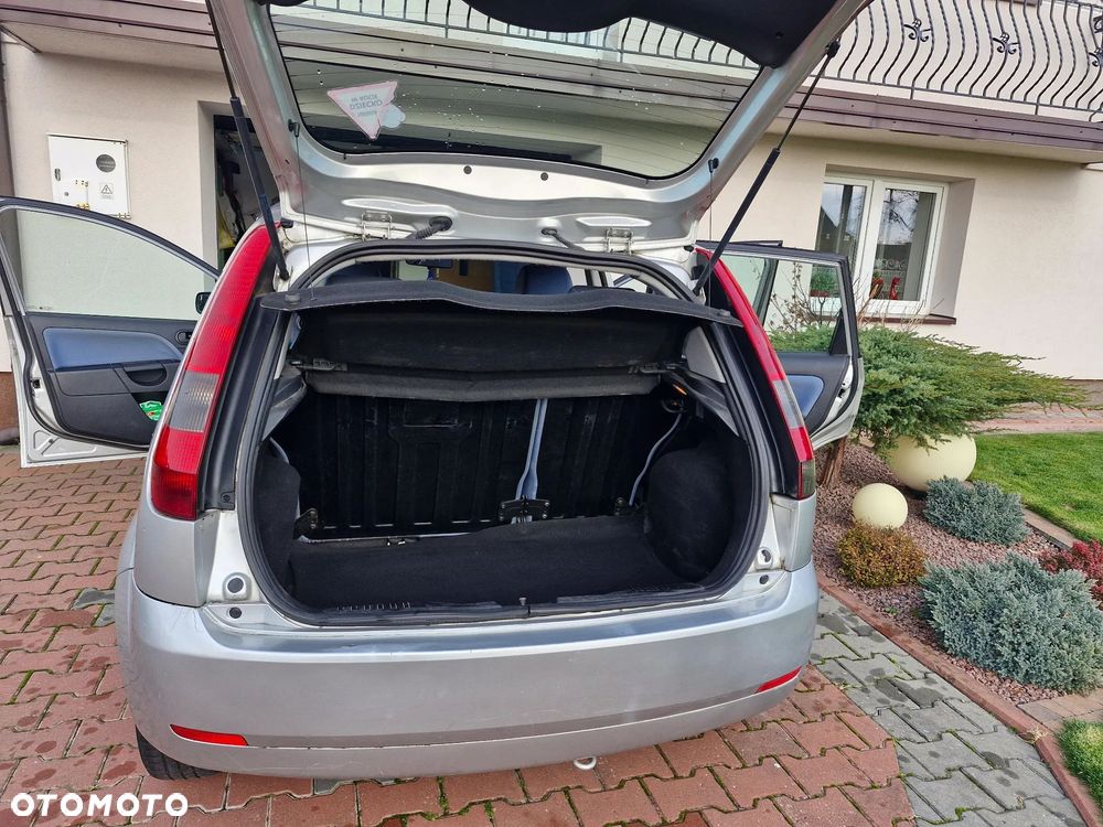 Ford Fiesta 1.4 - 15