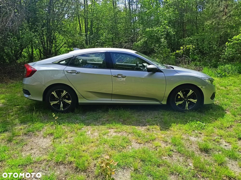 Honda Civic 1.5 T Elegance CVT - 3