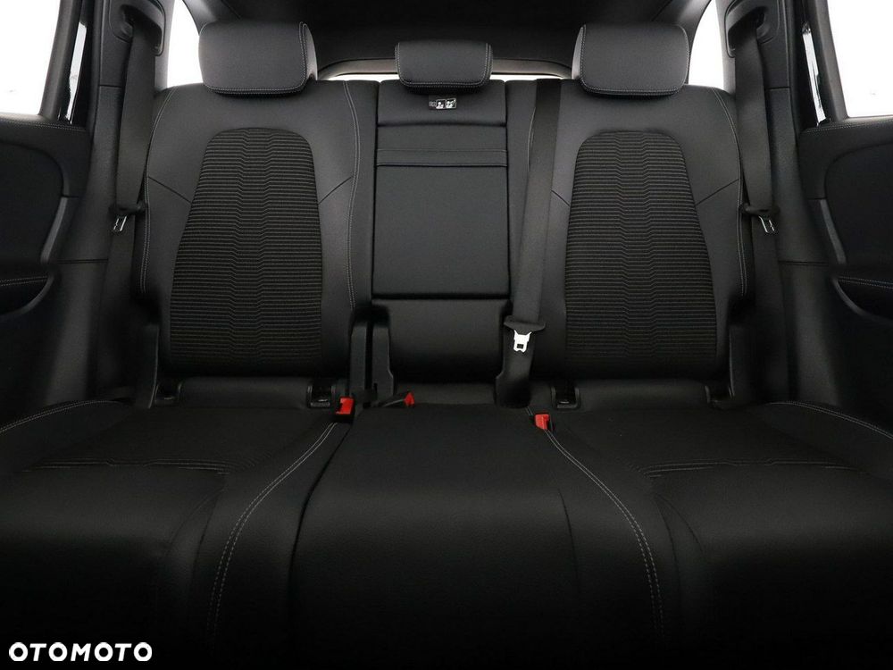 Mercedes-Benz GLB 200 d Progressive 8G-DCT - 19