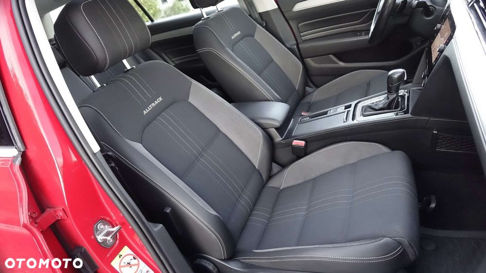 Volkswagen Passat Alltrack - 31