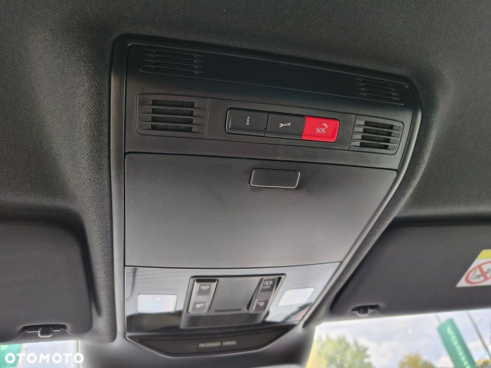 Skoda Fabia 1.0 TSI Monte Carlo DSG - 24