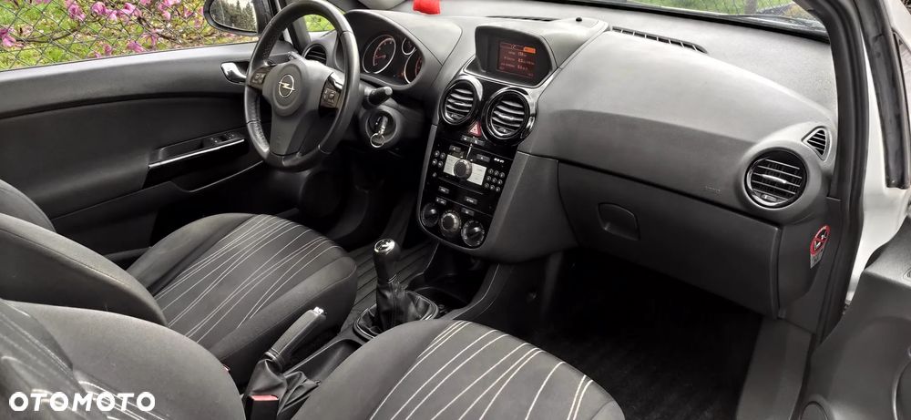 Opel Corsa 1.2 16V 111 - 3