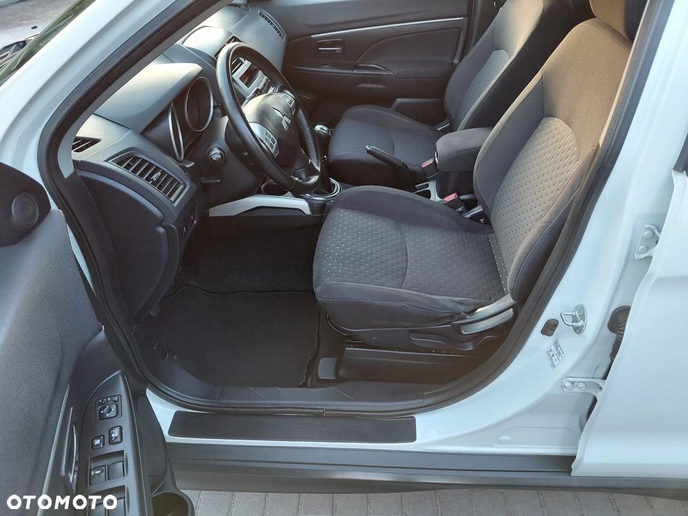 Mitsubishi ASX 1.6 2WD Instyle - 24