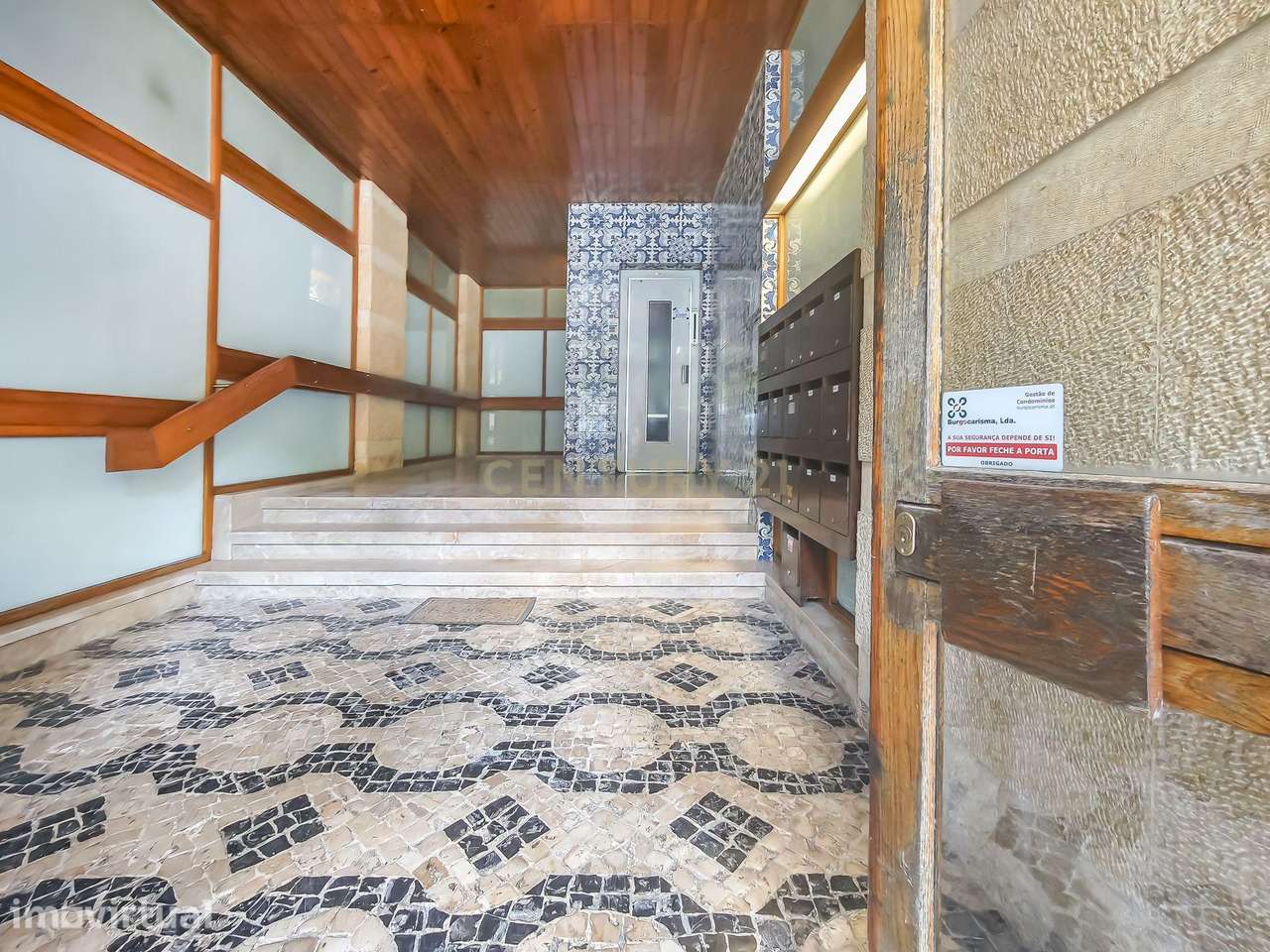 Apartamento Renovado T2 | Suíte | Mobilado | Elevador | Ar Condicionad - Grande imagem: 3/29