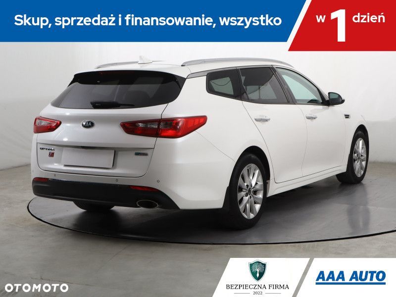 Kia Optima - 7