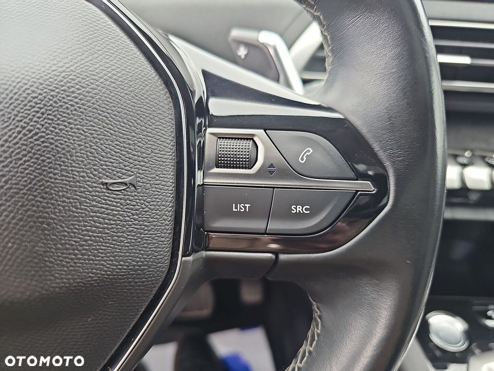 Peugeot 3008 1.6 PureTech GPF Allure S&S EAT8 - 16