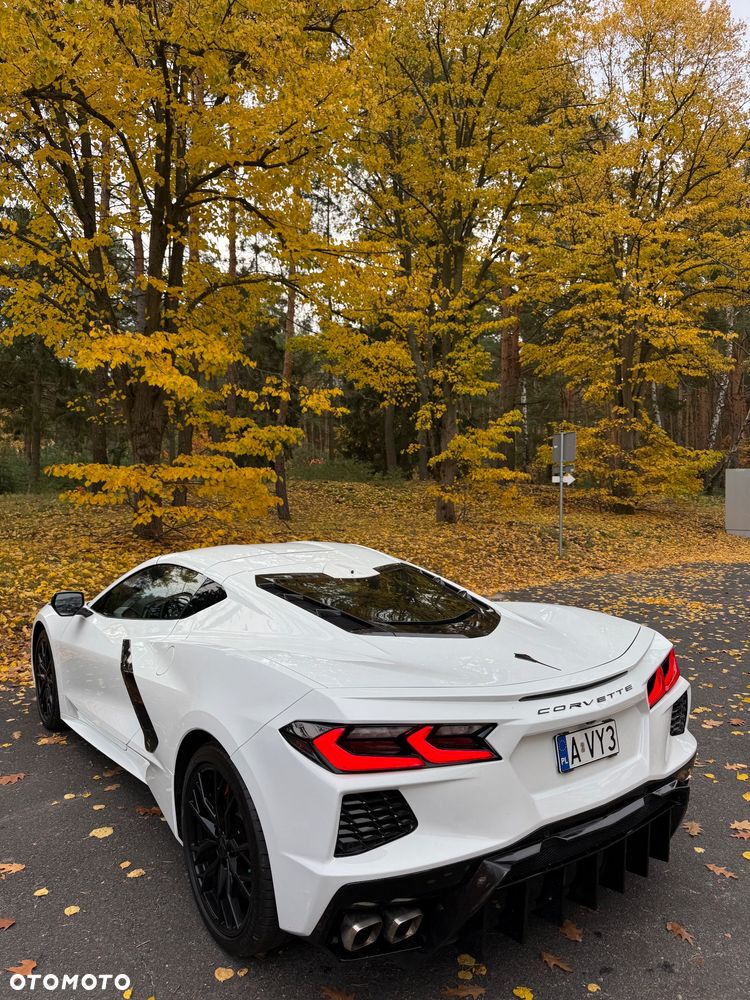 Chevrolet Corvette - 19
