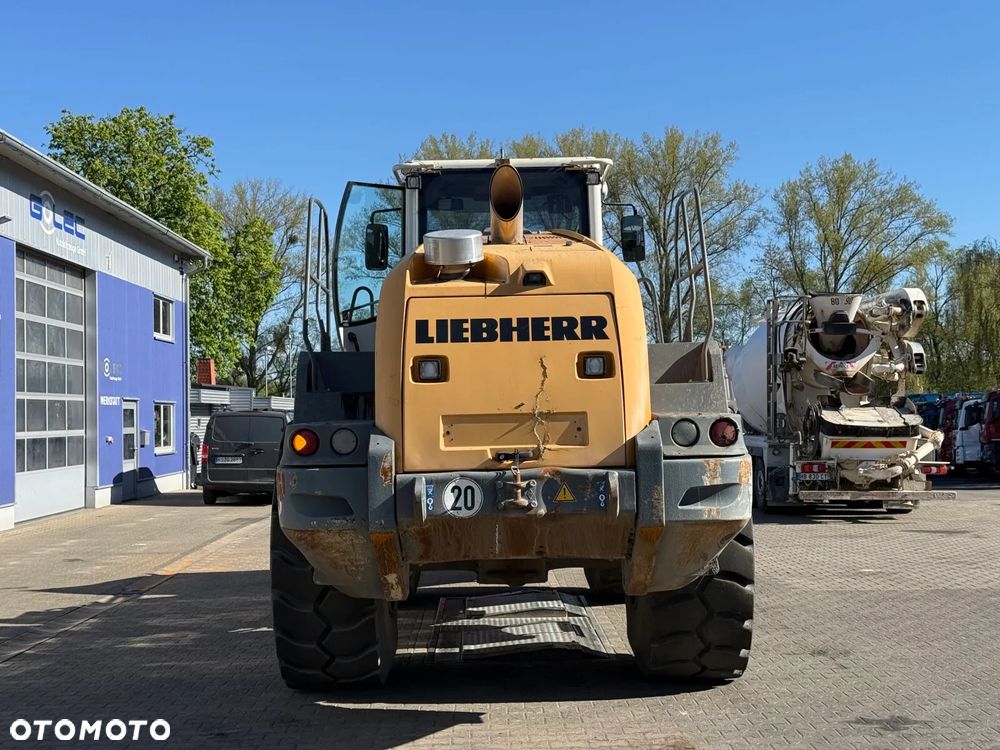Liebherr L566 - 5