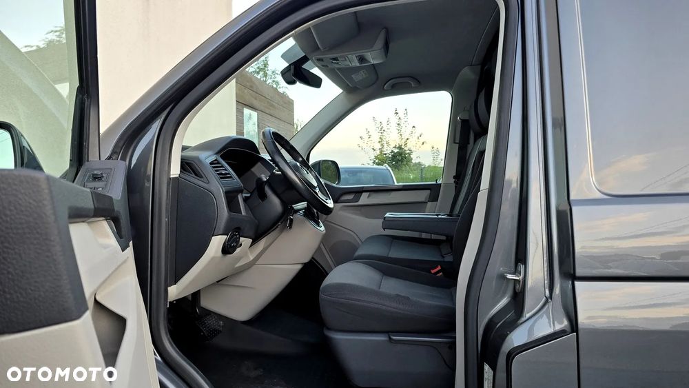 Volkswagen Transporter - 18