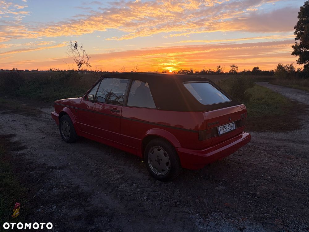 Volkswagen Golf - 6