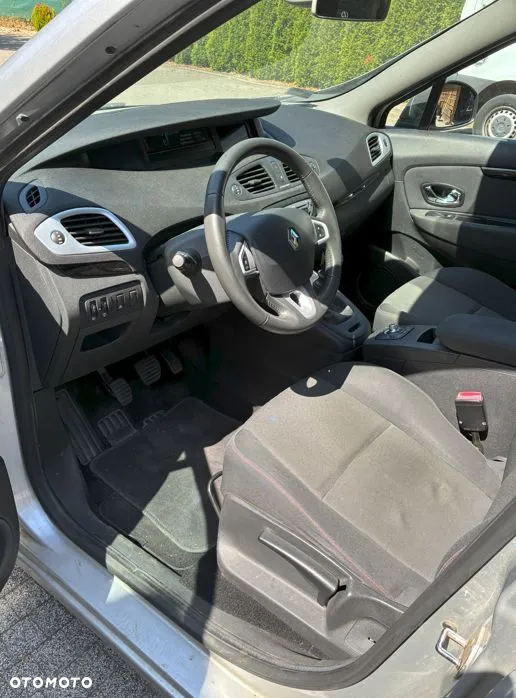 Renault Scenic 1.5 dCi Dynamique - 9