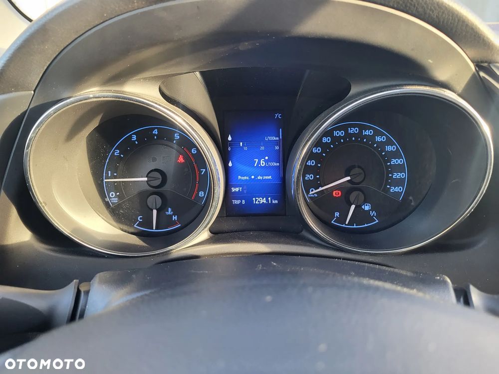 Toyota Auris 1.2 Turbo Team Deutschland - 16