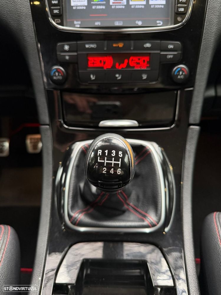 Ford S-Max 2.0 TDCi Titanium 7L - 30