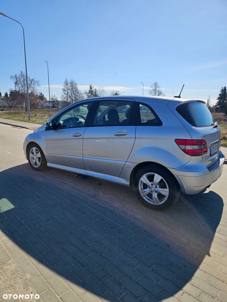 Mercedes-Benz Klasa B 180 CDI Autotronic - 12