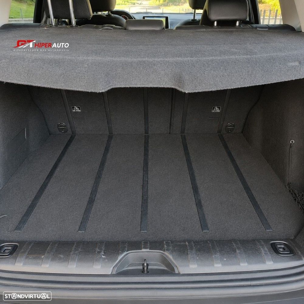 Peugeot 2008 1.2 PureTech Allure - 10