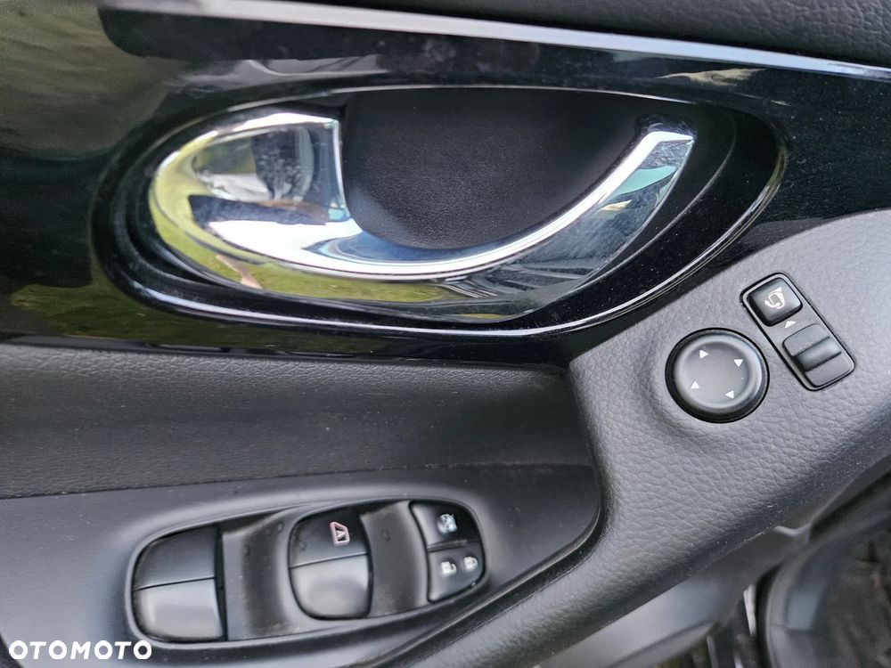 Nissan Qashqai 1.6 dCi 4x4 Tekna S&S - 21