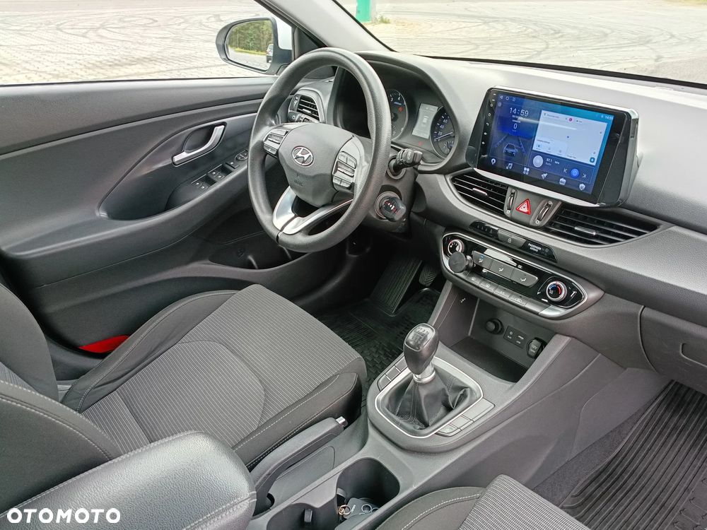 Hyundai i30 1.4 Classic + - 10