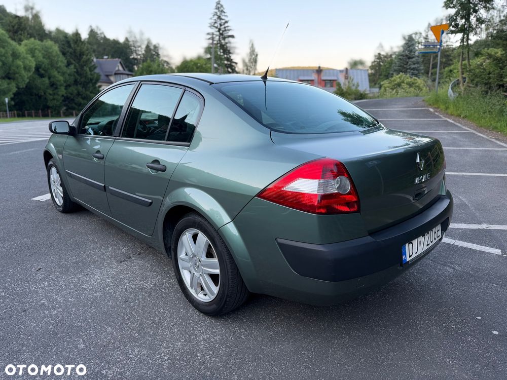 Renault Megane 1.6 Confort Expression - 4