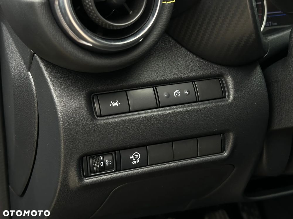 Nissan Juke 1.0 DIG-T Kiiro - 14