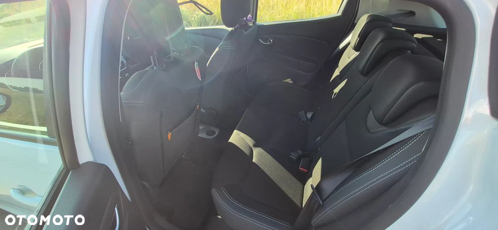 Renault Clio TCe 90 Limited - 13