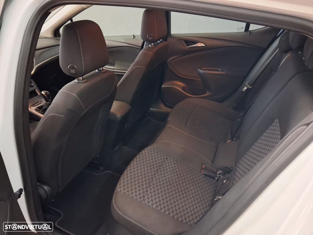 Opel Astra 1.6 CDTI Business Edition S/S - 11
