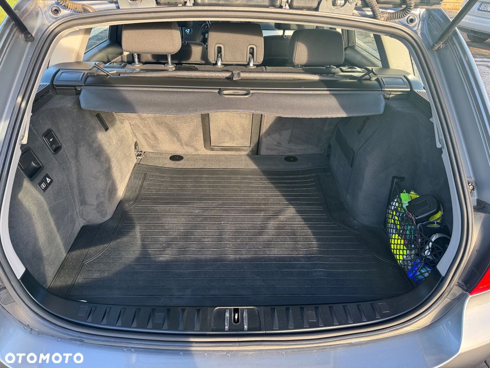 BMW Seria 3 316d - 23
