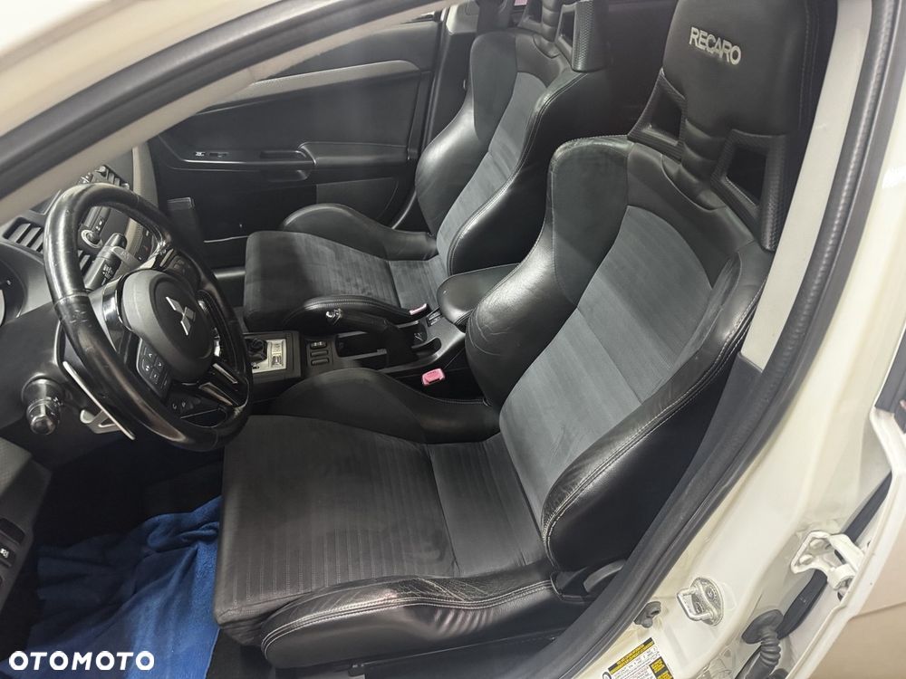 Mitsubishi Lancer - 18