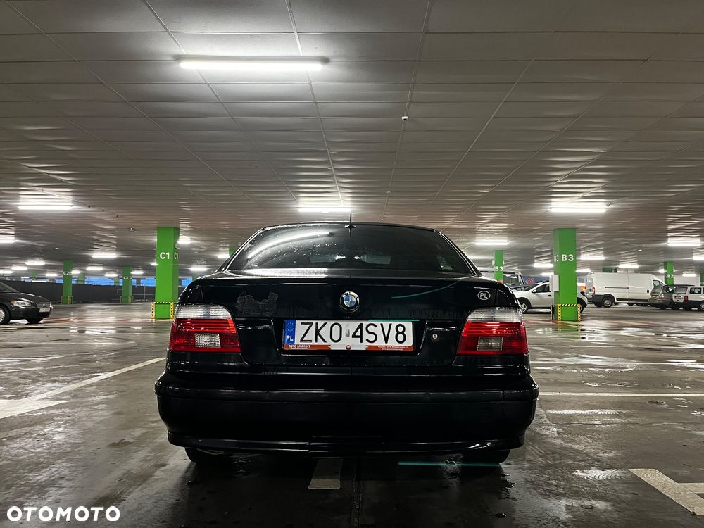 BMW Seria 5 520d - 4