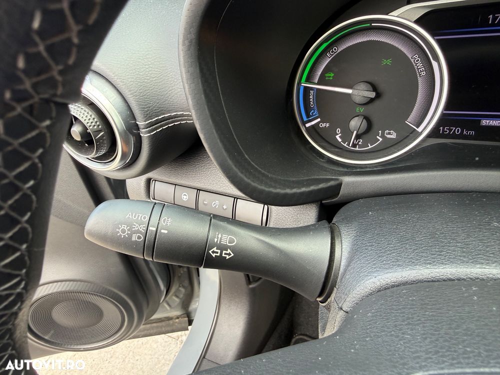 Nissan Juke 1.6 4AMT Tekna - 33