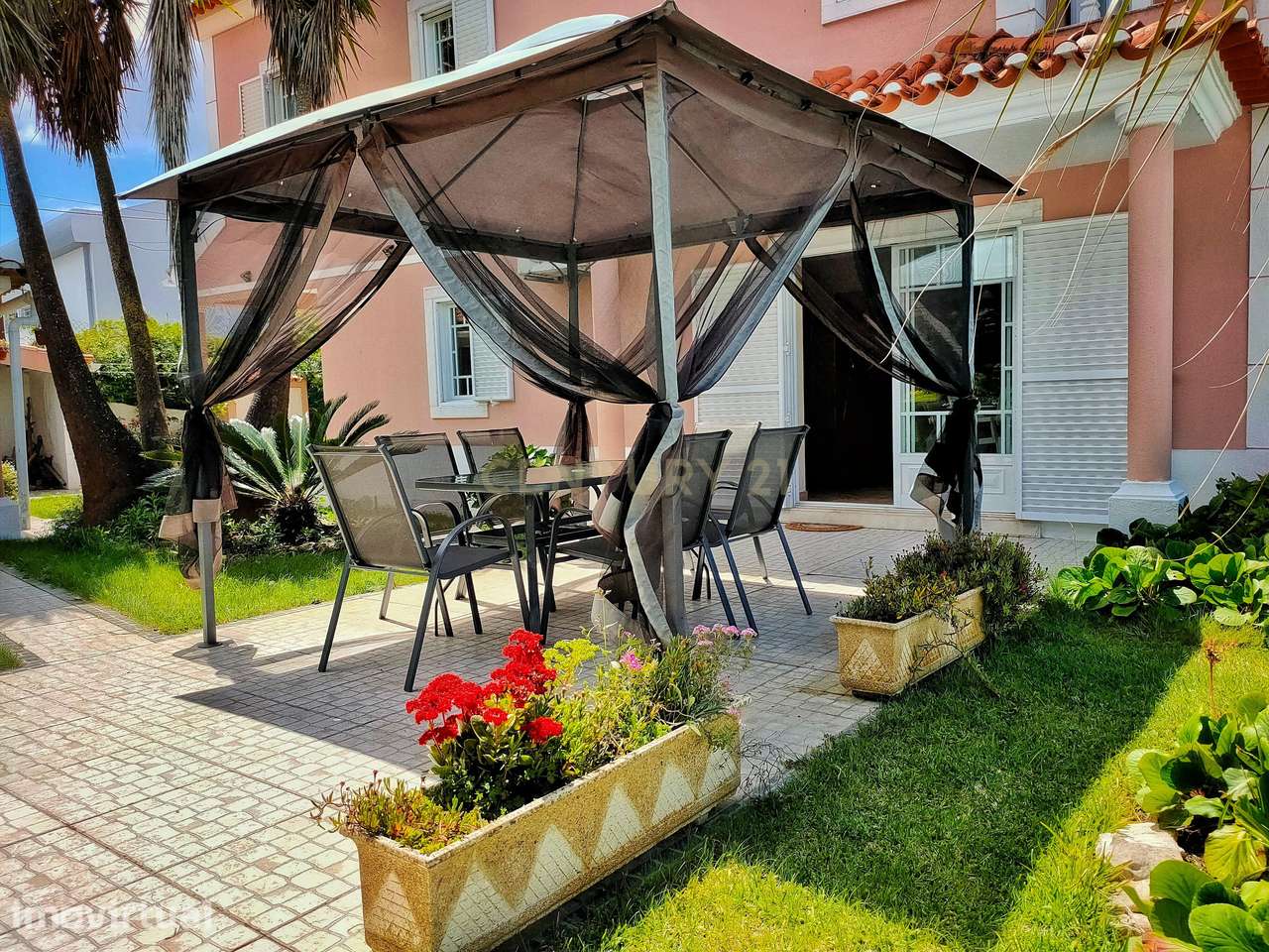 Moradia na Carrasqueira em Sesimbra com Piscina e Jardim - Grande imagem: 2/35