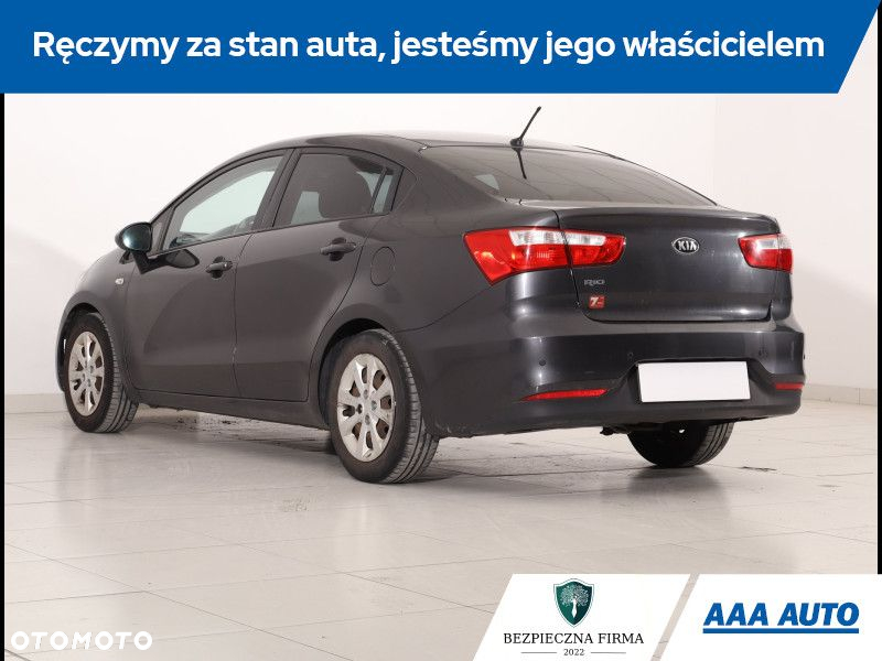 Kia Rio - 5