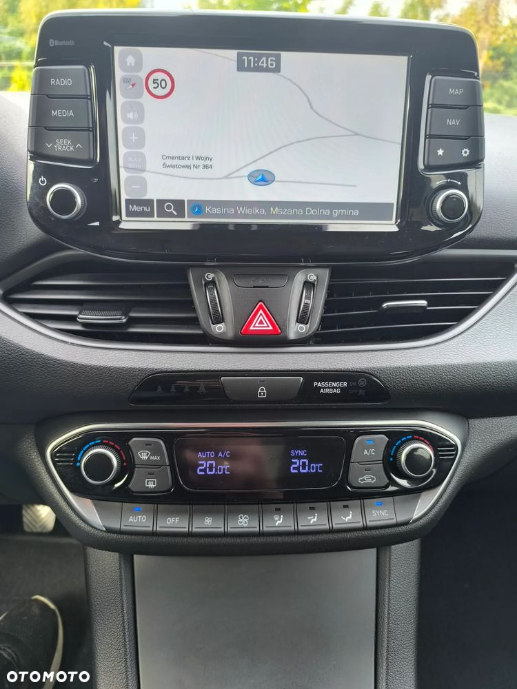 Hyundai i30 Fastback 1.4 T-GDI Premium - 11