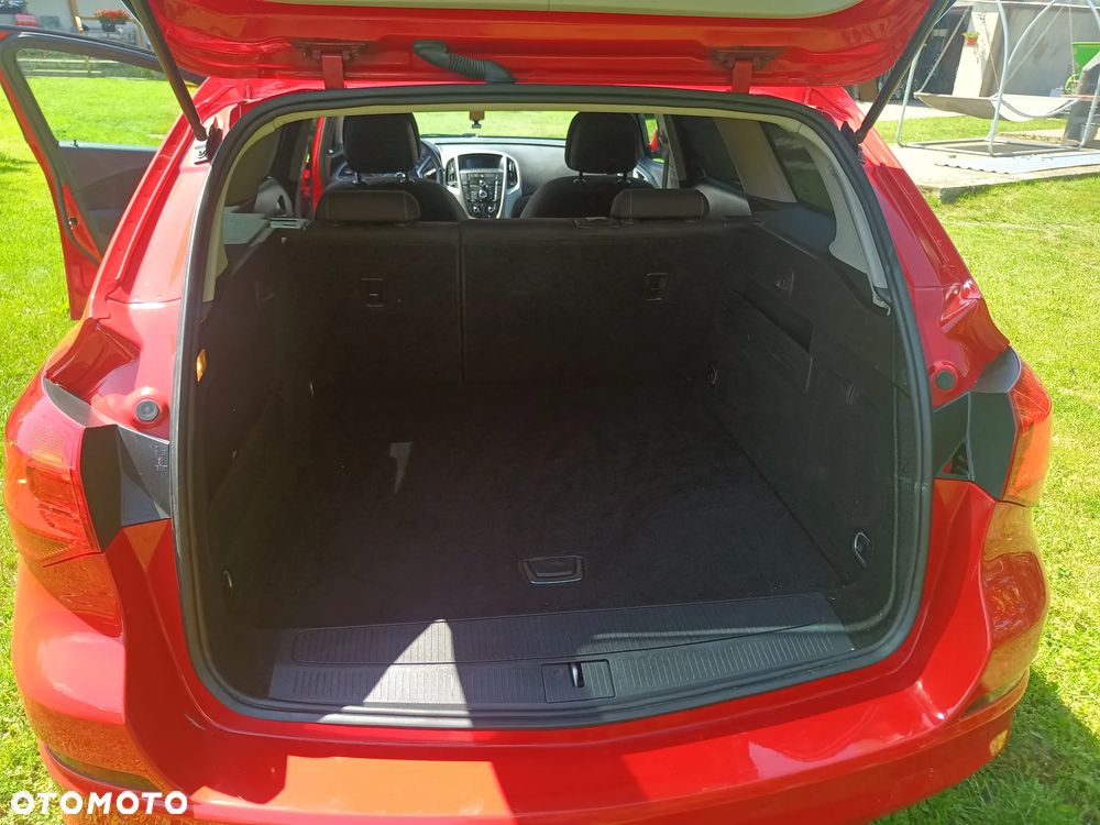 Opel Astra 1.6 Turbo Color Edition - 11