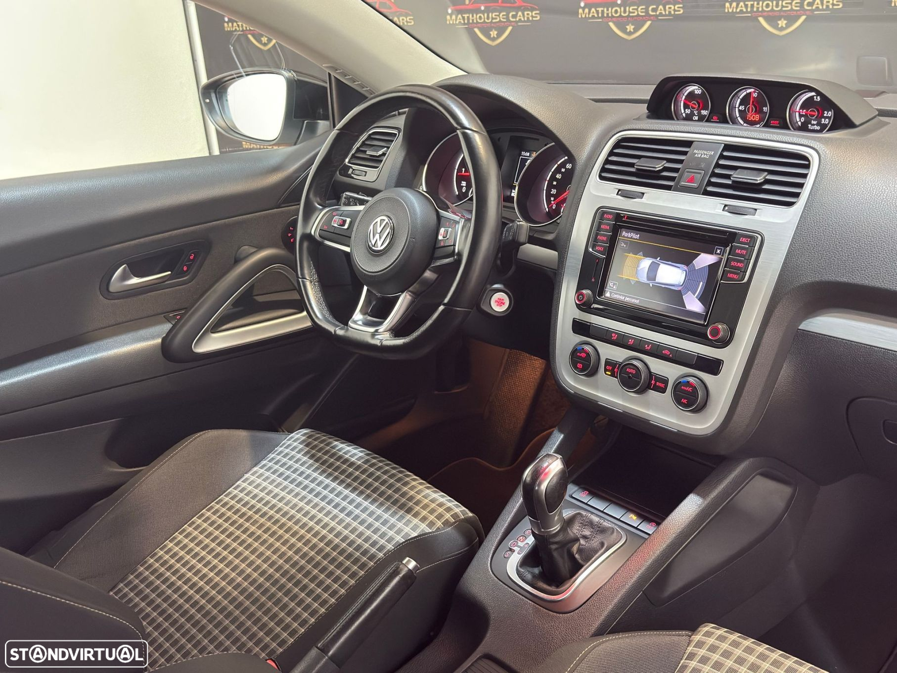 VW Scirocco 2.0 TDI Sport DSG - 15