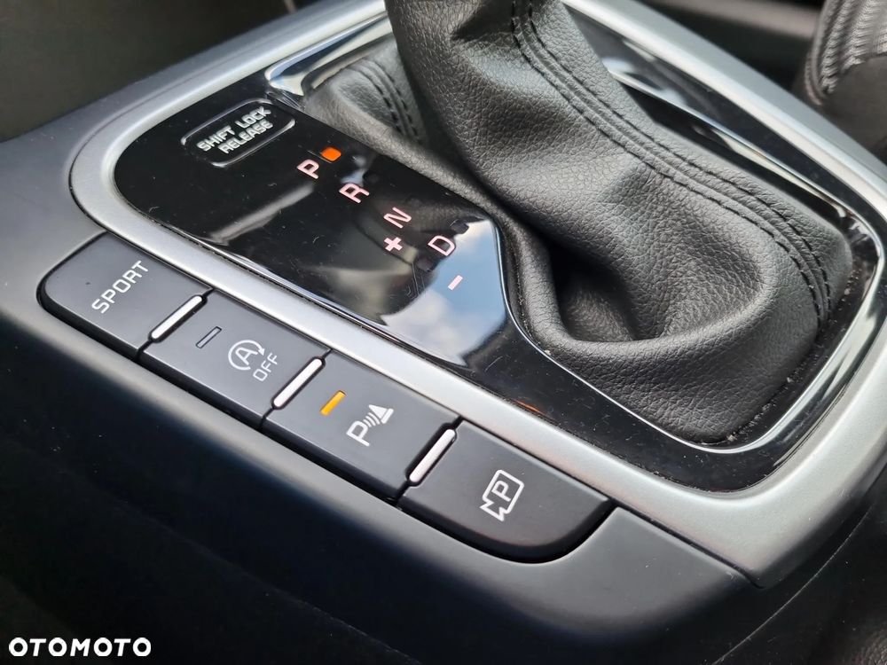 Kia XCeed 1.5 T-GDI M DCT - 24