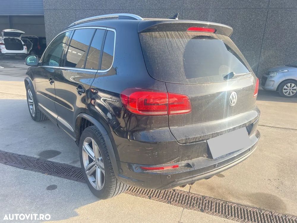 Volkswagen Tiguan 2.0 TDI DPF BlueMotion Technology Sport & Style - 3