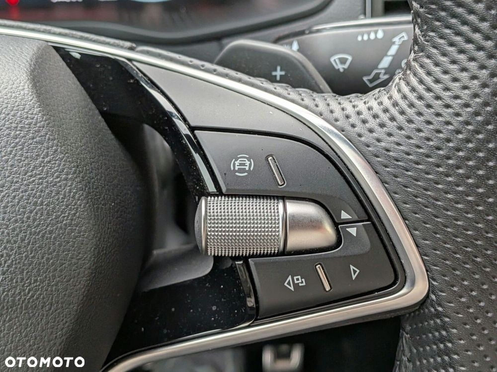 Skoda Karoq 1.5 TSI ACT Sportline DSG - 10