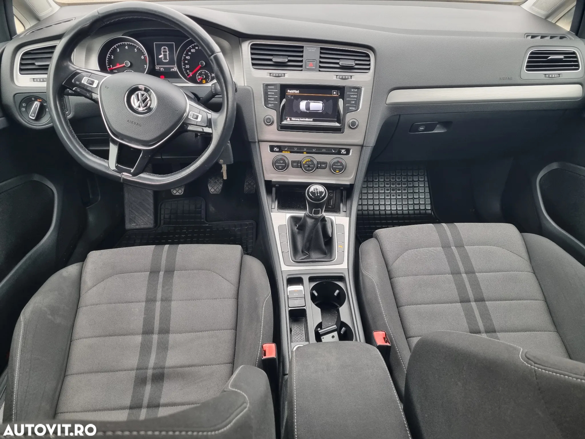 Volkswagen Golf 1.2 TSI BlueMotion Technology Trendline - 33