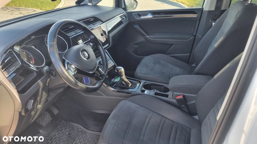 Volkswagen Touran 2.0 TDI BMT Highline DSG - 30