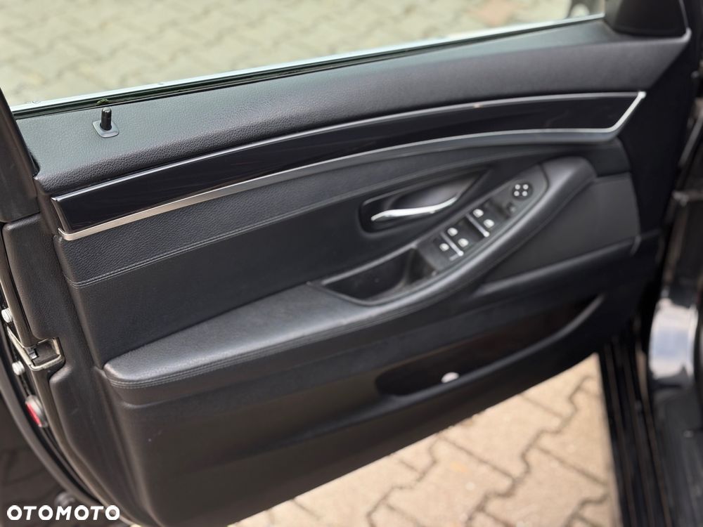 BMW Seria 5 - 16