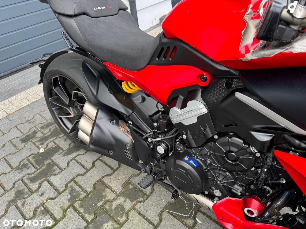 Ducati Diavel - 11
