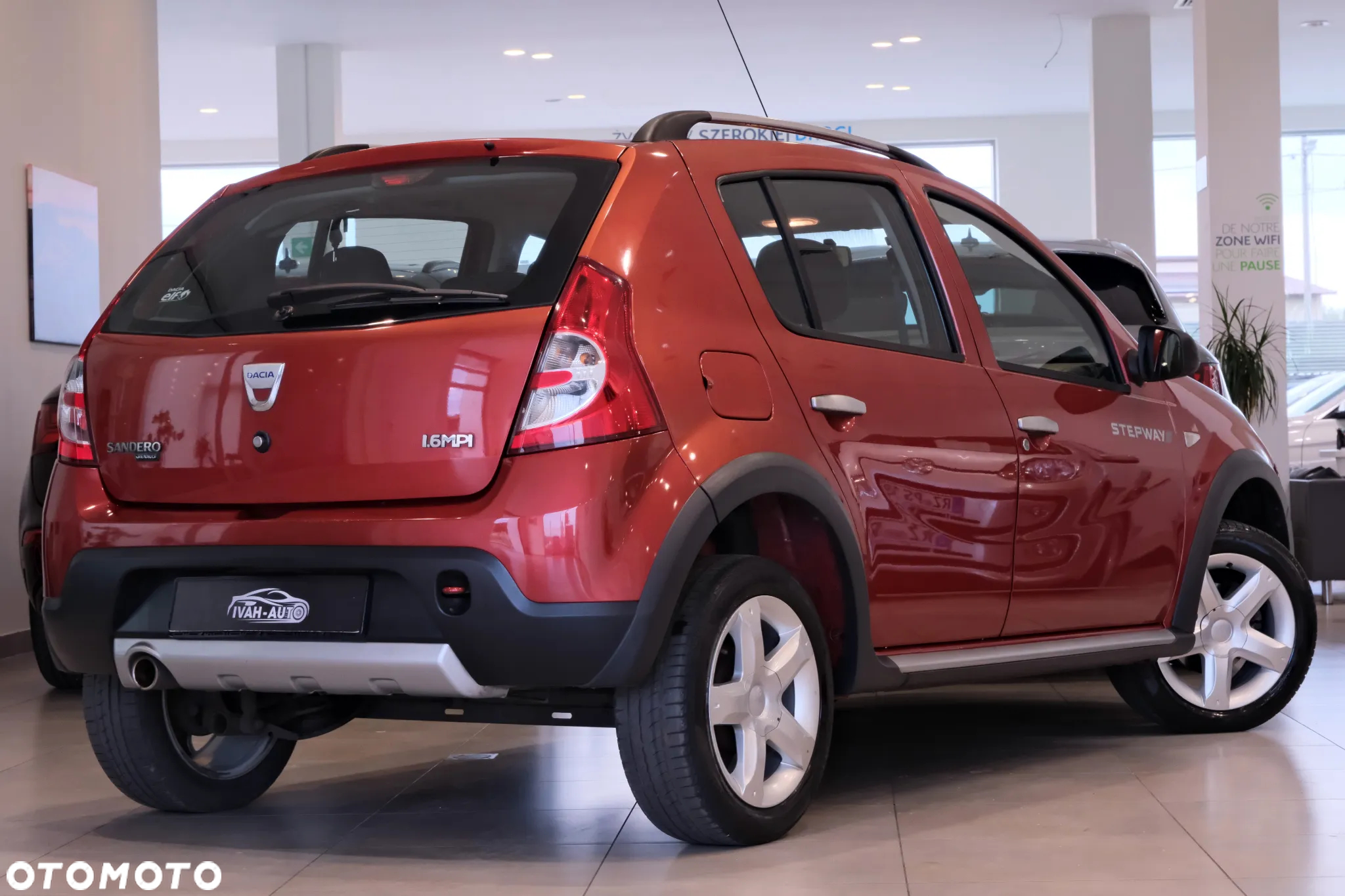 Dacia Sandero 1.6 MPI Laureate - 12